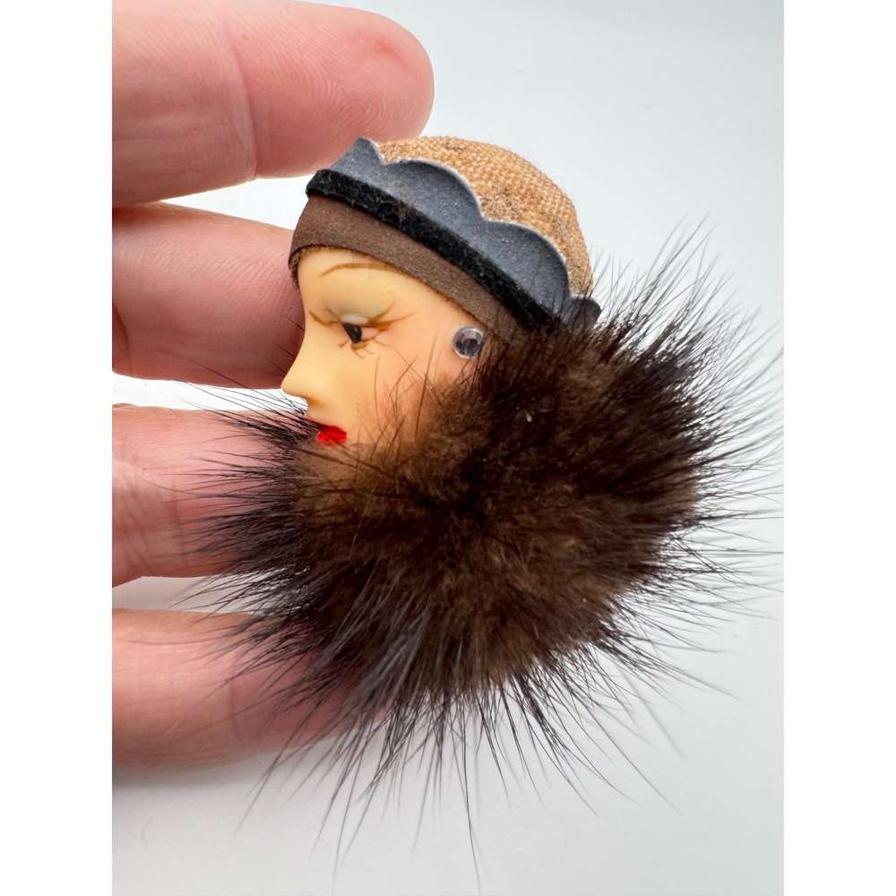 Vintage Face Pin Fur Trim Brown